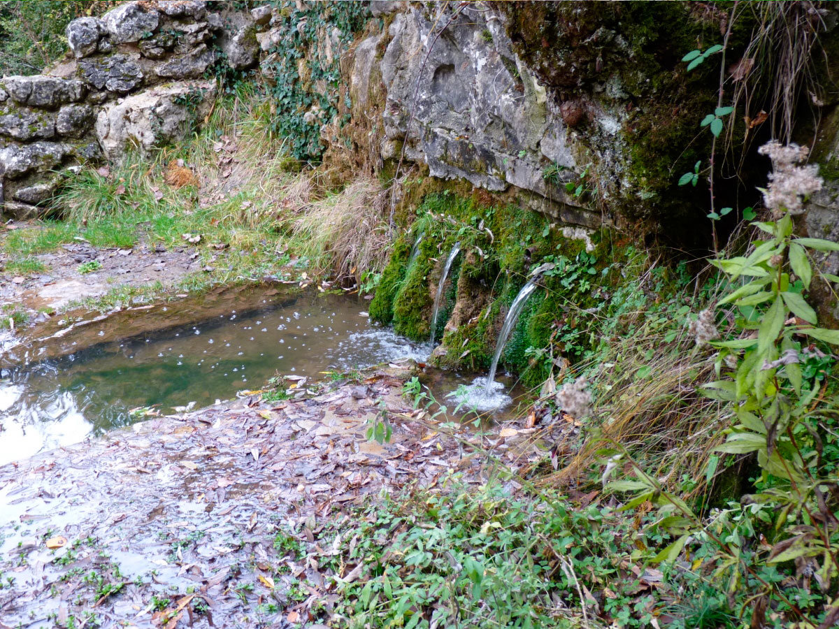 Fuente de la Tía Perra. Las Majadas, Cuenca